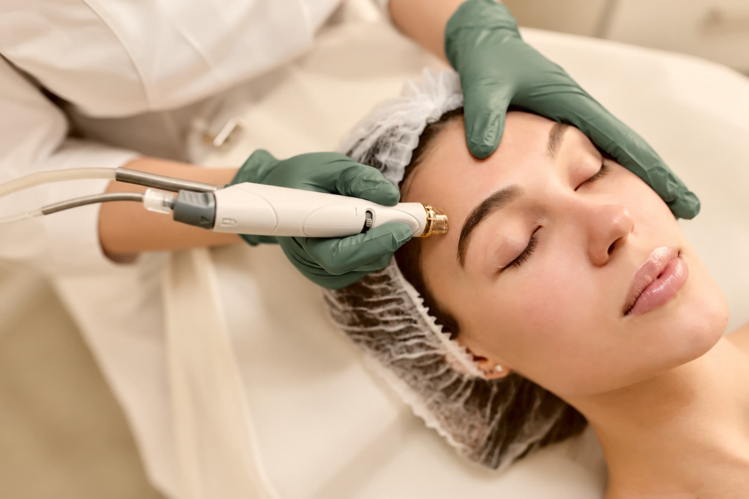 DiamondGlow vs HydraFacial Compared